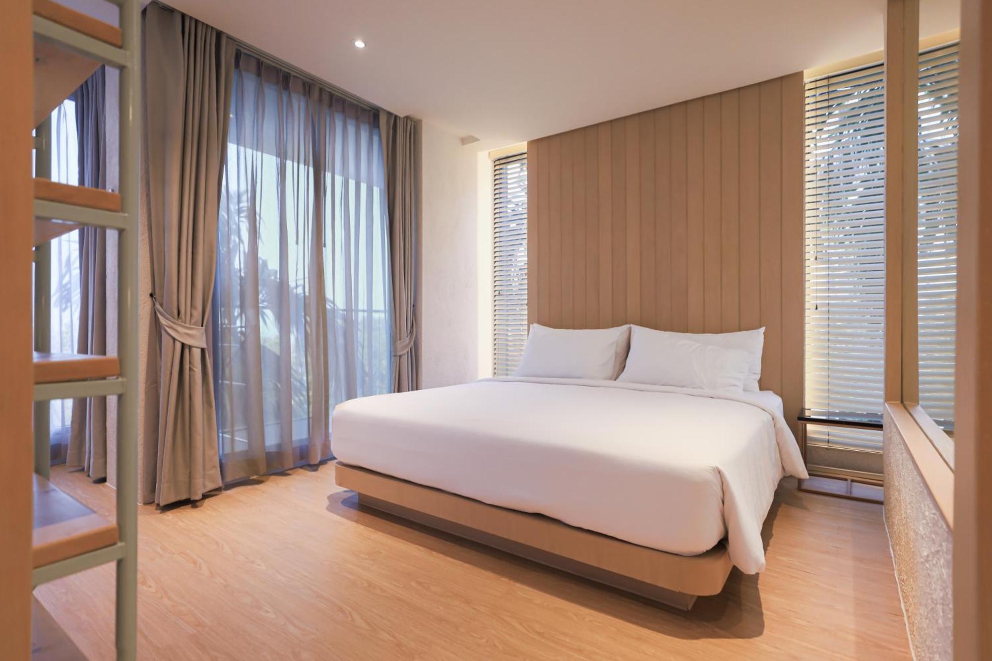 Balcony Seaside Sriracha Hotel & Serviced Apartments Si Racha Dış mekan fotoğraf