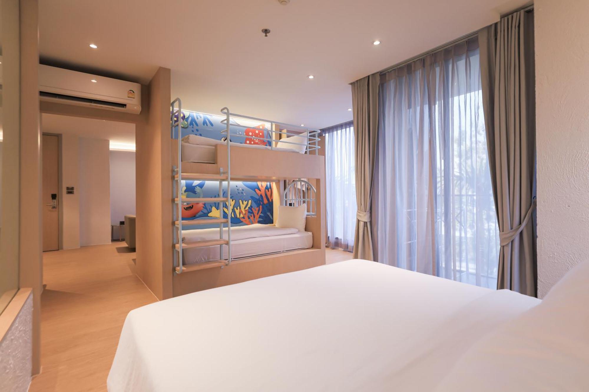 Balcony Seaside Sriracha Hotel & Serviced Apartments Si Racha Dış mekan fotoğraf